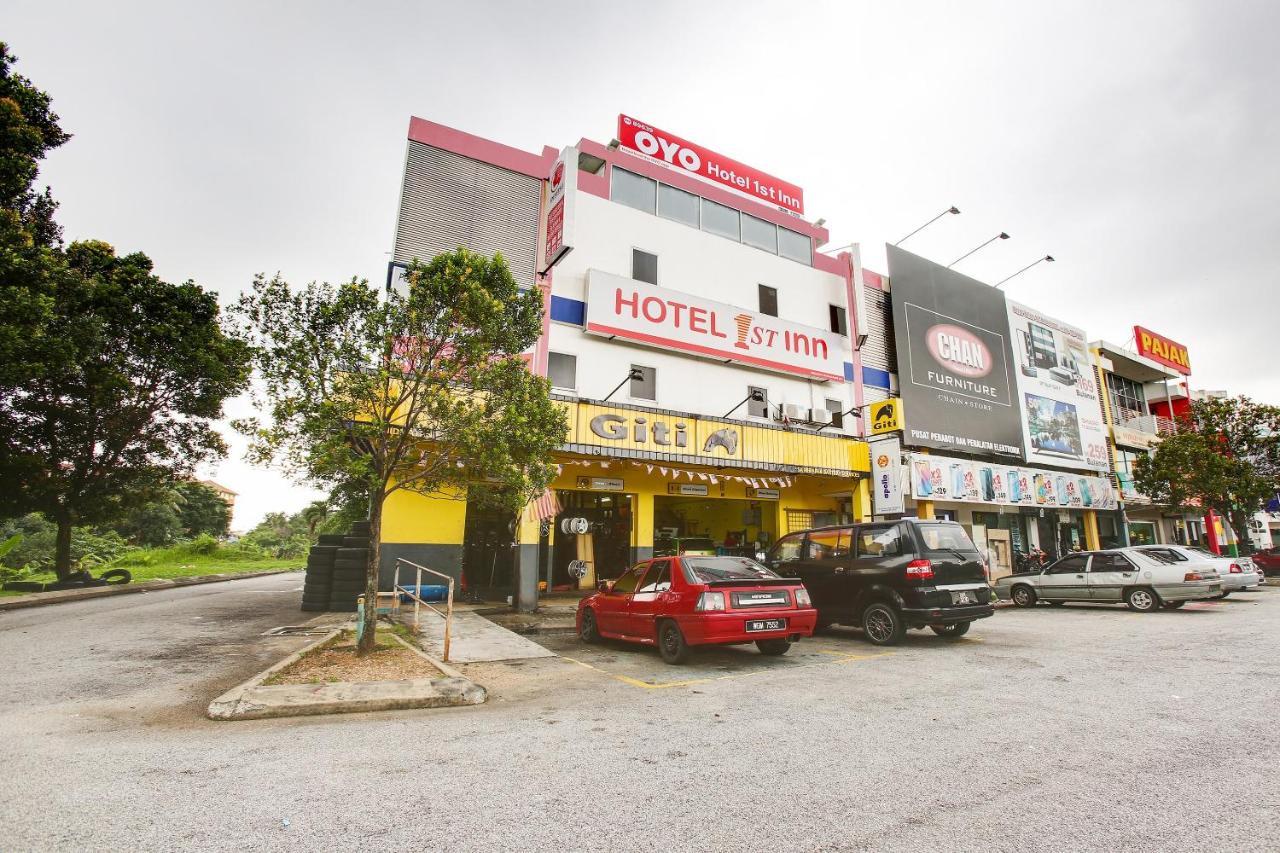 Oyo 89639 1St Inn Hotel, Seksyen 20 Shah Alam Exterior photo